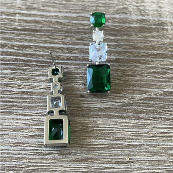 Bohemian greenāstoneāearringsāN341 - Picture 5 of 5